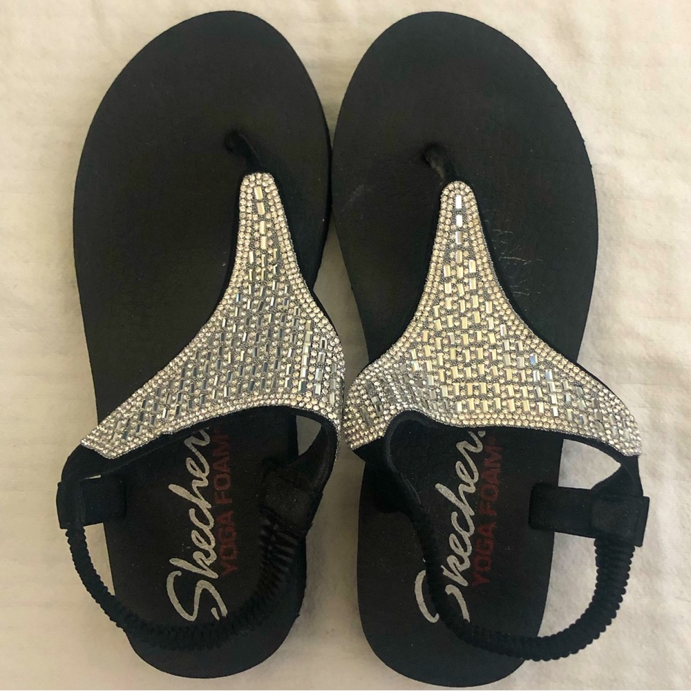 NWOT Skechers Jeweled Sandals